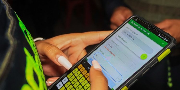 Autoridades en Ibagué capturaron a 17 personas e incautaron 215 armas blancas incautadas