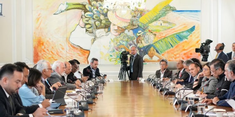 Consejo de Estado analiza tutela ciudadana que cuestiona la transmisión de consejos de ministros en horario estelar