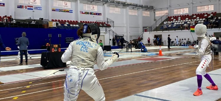 Las esgrimistas tolimenses están dejando en alto el Vinotinto y Oro 