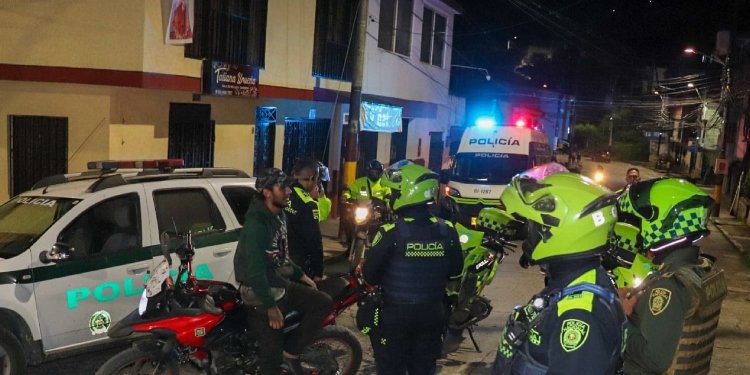 14 personas capturadas y más de 300 armas blancas incautadas durante el puente festivo en Ibagué