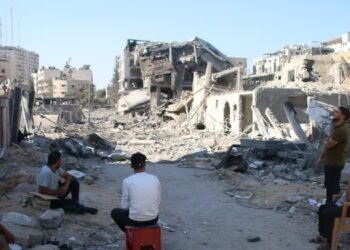 Israel Intensifica Ofensiva en Gaza y Aumenta las Advertencias sobre la Escalada de Conflicto