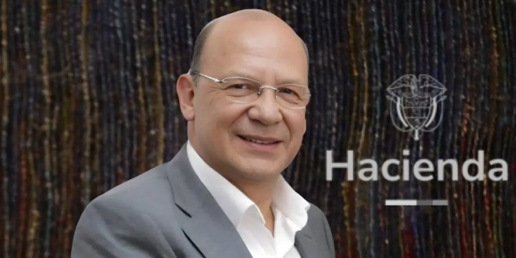 Germán Ávila Plazas asume como nuevo Ministro de Hacienda: un economista con raíces en el M-19