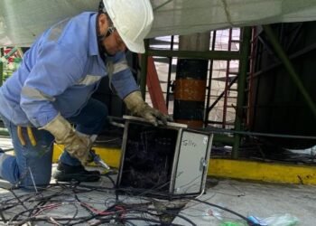 Delincuentes hurtaron varios metros de cableado y provocaron conato de incendio en el monumento a la Guitarra