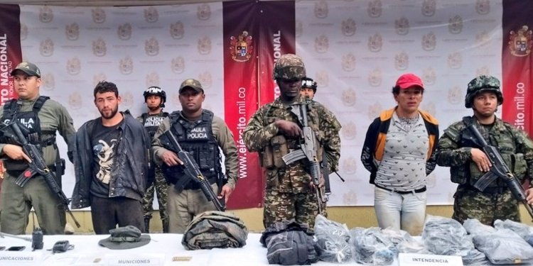 Madre de presuntos disidentes capturados en Rovira, asegura que sus hijos son campesinos que viven de trabajar la tierra