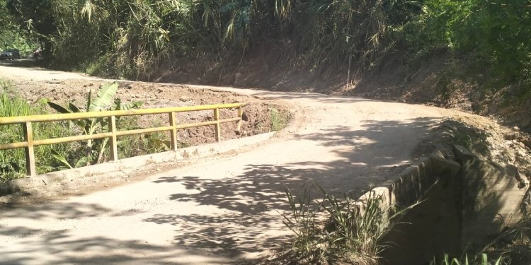 Puente de ‘Tienda Nueva’ en la vía Rovira en riesgo de colapso