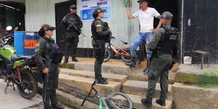 Las autoridades llegaron a San Juan de la China a brindar seguridad y tranquilidad a sus habitantes