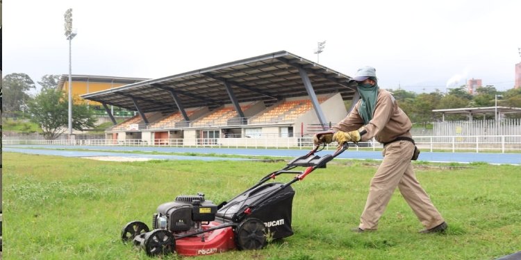 Se prepara el Estadio de Atletismo para el Nacional de Saltos y Pruebas Múltiples