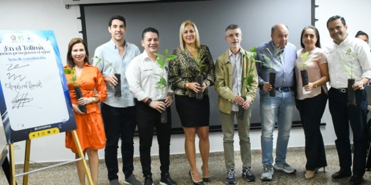 Empresas privadas y Cortolima firman pacto para la protección del agua en el departamento