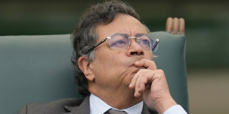 Petro advierte: «Quien despida a un trabajador por participar en la marcha enfrentará la justicia»