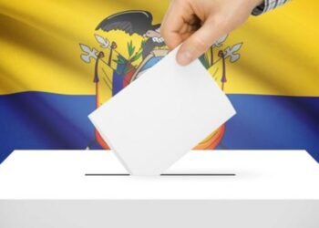 Gustavo Petro anuncia la presentación de la consulta popular en mayo de 2025 con 12 preguntas clave sobre reforma laboral