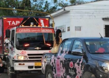 Fabrica de Licores celebro el Dia del Tolima con los amantes del Aguardiente Tapa Roja