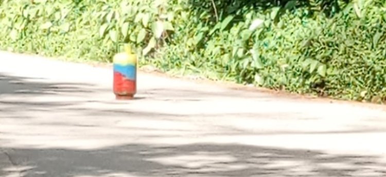 Cilindro bomba fue abandonado en la vía San Antonio – Chaparral durante el fin de semana