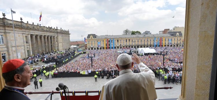 El mundo católico llora la pérdida del papa Francisco y Colombia recuerda su histórica visita de esperanza en 2017