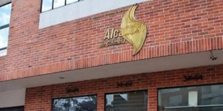 Concejal Julián Serna celebra decisión de la Superintendencia contra Alcanos por cobros excesivos