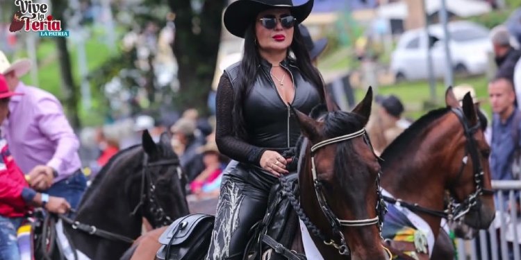 Lotería del Tolima se une a la tradición de la Cabalgata Sanjuanera en Valle de San Juan