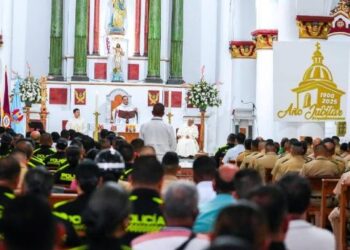 Gobernadora del Tolima insiste que Colombia no se debe rendir ante los violentos 