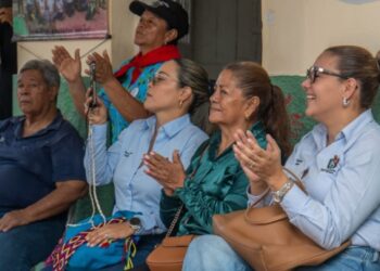 Flandes ya tiene en marcha su ropero solidario 