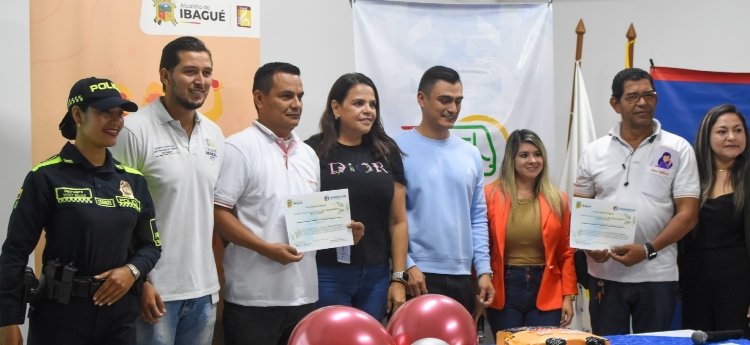 Autoridades capacitaron a 400 conductores de servicio público en atención ante la violencia de género