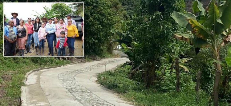 Entregaron placa huella que beneficiará a más de 1000 campesinos de Tapias