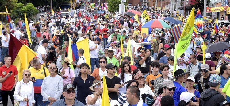 En el día del Trabajo en Ibagué marcharon más de 1.200 personas
