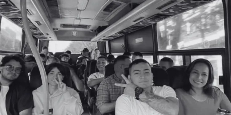 Grave accidente en Quindío deja al menos 11 muertos y 7 heridos tras accidente de bus de estudiantes  en La Línea