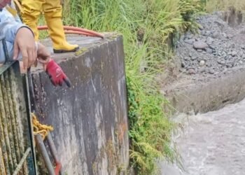Restablecieron la captación de agua en la bocatoma del río Combeima