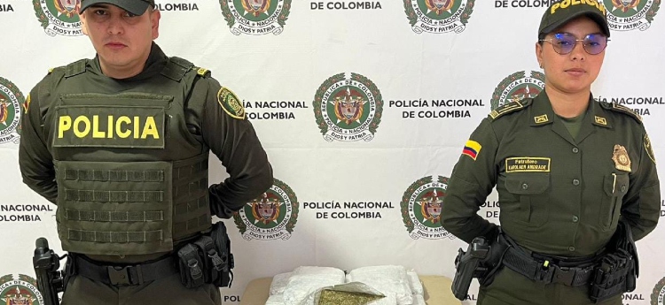 Incautan 7 kg de marihuana en la vida de Roncesvalles hacia el departamento del Valle del Cauca