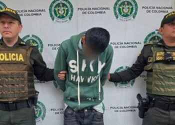 Le ‘echaron mano’ a alias ‘Pipe’ cuando llevaba un revólver en la pretina de su pantalón