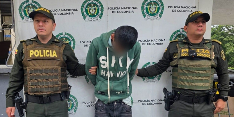 Le ‘echaron mano’ a alias ‘Pipe’ cuando llevaba un revólver en la pretina de su pantalón