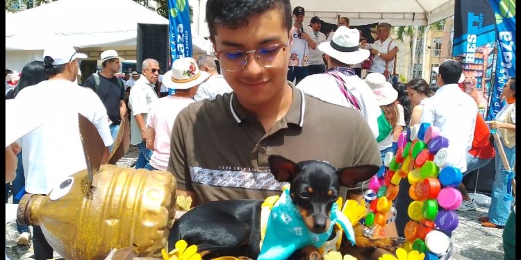 «Sin perros que ataquen a otros, sin riñas, sin perros alcoholizados y sin fallecidos transcurrió todo»  El curioso mensaje de Francisco Espín, secretario de Gobierno de Ibagué