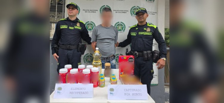 Sujeto entró con una bolsa negra a robar en un supermercado