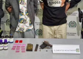 Sujetos fueron capturados cuando llevaban una pistola, tussi y hasta una gramera