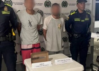 Luego de una persecución fueron capturados dos sujetos señalados de robar dos cadenas de oro