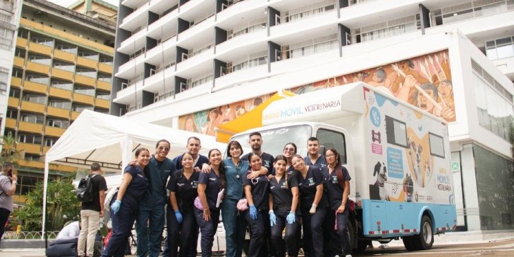 Gobierno departamental pone en marcha  primera clínica móvil para perros y gatos 