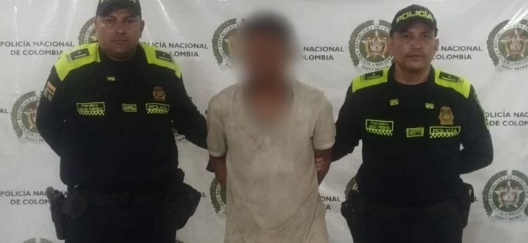 Menor de edad fue agredida por una persona que ingresó a su habitación y la intimidó con un machete