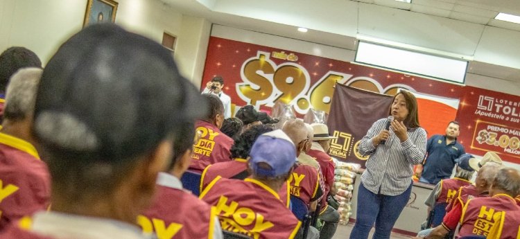 Lotería del Tolima rindió homenaje a los loteros en el Dia del Tamal Tolimense
