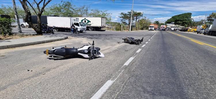 Choque fatal dejó a un motociclista fallecido cerca de la entrada de la Hacienda La Miel