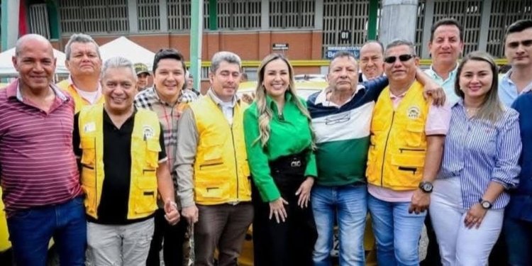 Alcaldesa anunció una nueva mesa de trabajo con los taxistas para revisar los compromisos adquiridos