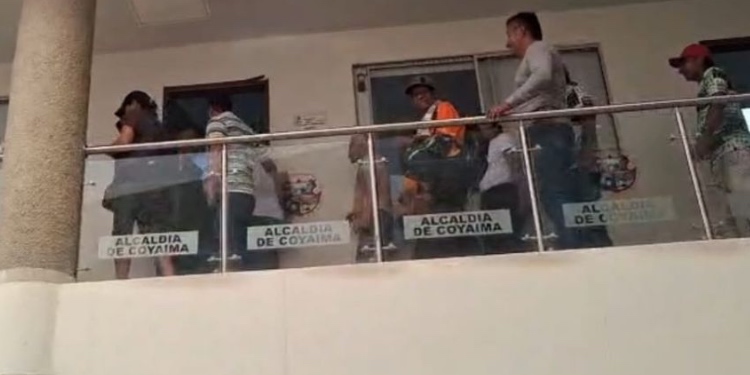 Contratistas de Coyaima se tomaron la alcaldía