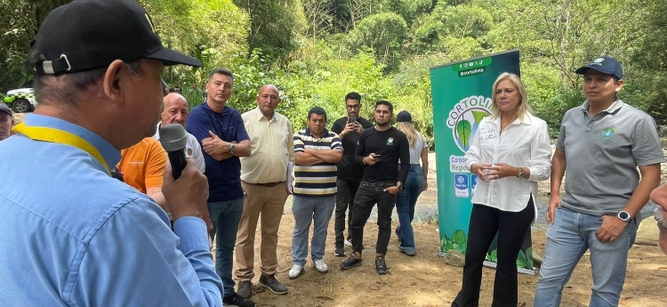 Cortolima avanza en labores de recuperación y descontaminación en el río Chipalo de Ibagué
