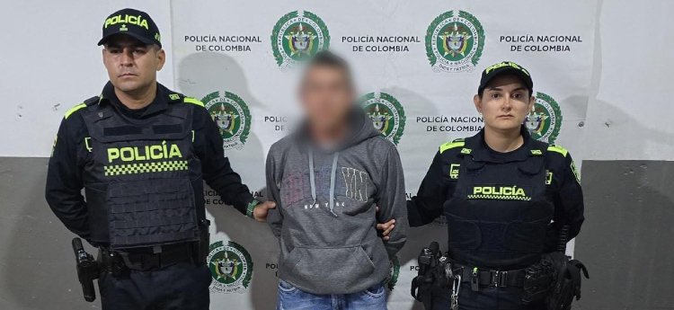 Motociclista fue detenido con un revolver dentro de un canguro en Padua
