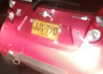 Llegó en un carro y perdió su vida en el puente de La Variante