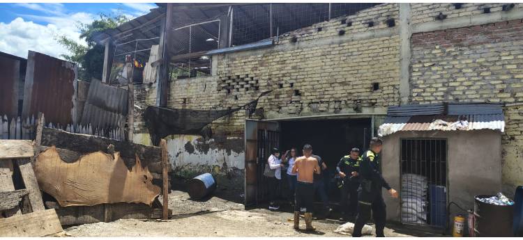 Tres empleados heridos en incendio de curtiembre en el sur de Ibagué