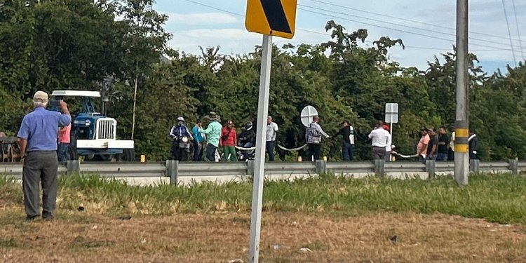 Miembros del paro arrocero no acatan la solicitud de la Gobernadora de levantar bloqueos