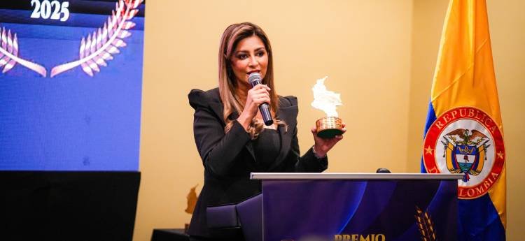 Adriana Magali Matiz recibió la distinción como “Gobernadora Solidaria de Colombia 2025”