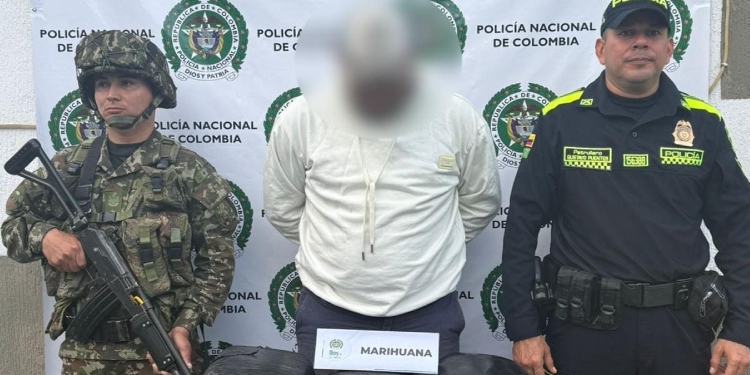 Ejército Nacional incauta 28 kilos de droga en la vía al Alto de la Línea