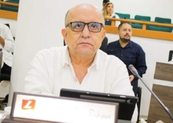 Diputado Carlos Reyes pide a la Contraloría definir responsables del desfinanciamiento del PAE en el Tolima