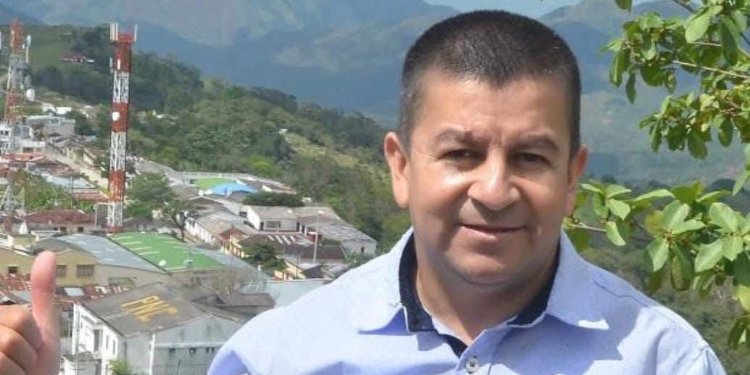 “Tuvo el mejor abogado que es Dios”, esposa de fotógrafo ibaguereño que estuvo detenido en Polonia y que recuperó su libertad