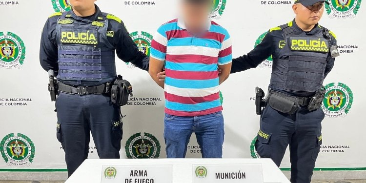 Capturado taxista con revólver con el cual, habría intimidado a una persona