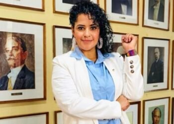 Adriana Avilés ahora asegura que lamenta la decisión de la Comisión Legal para la Equidad de la Mujer